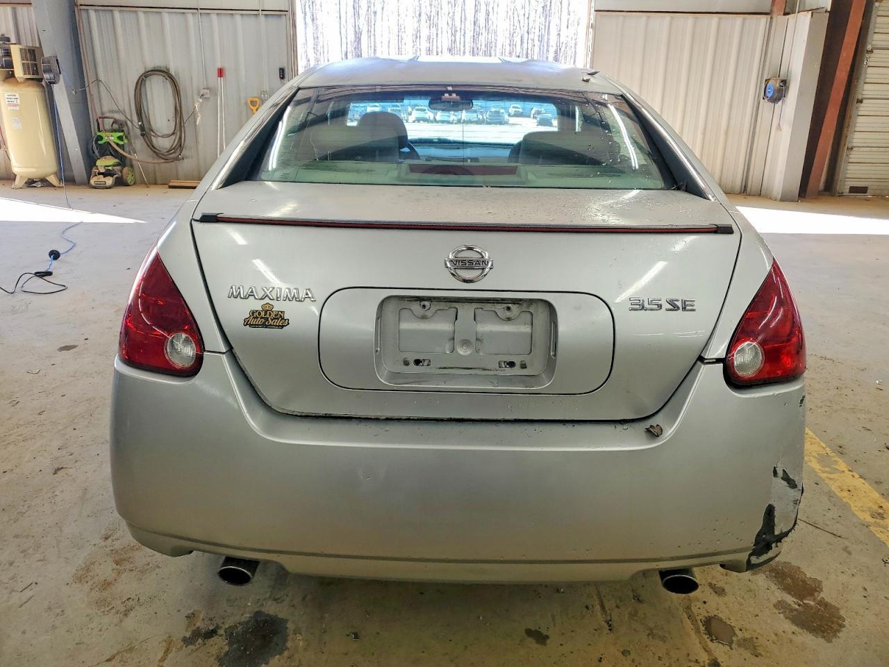 2005 NISSAN Maxima