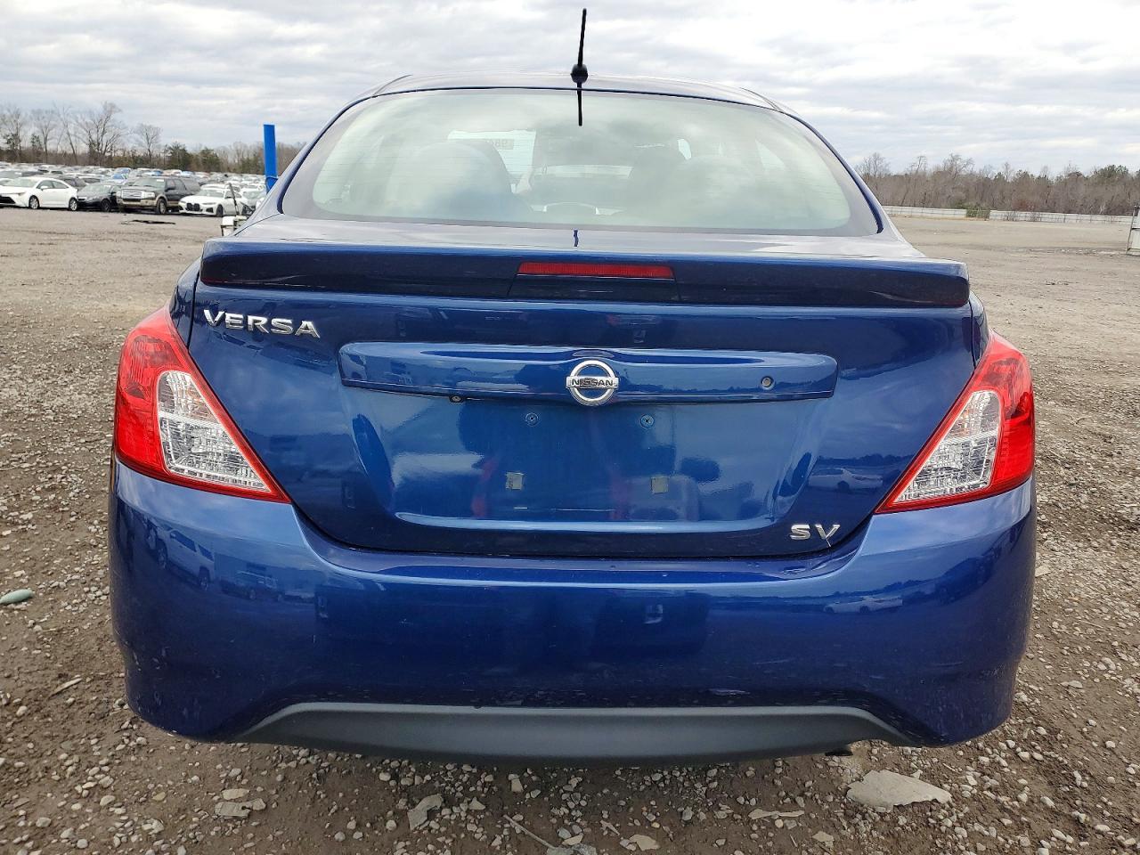 2019 NISSAN VERSA