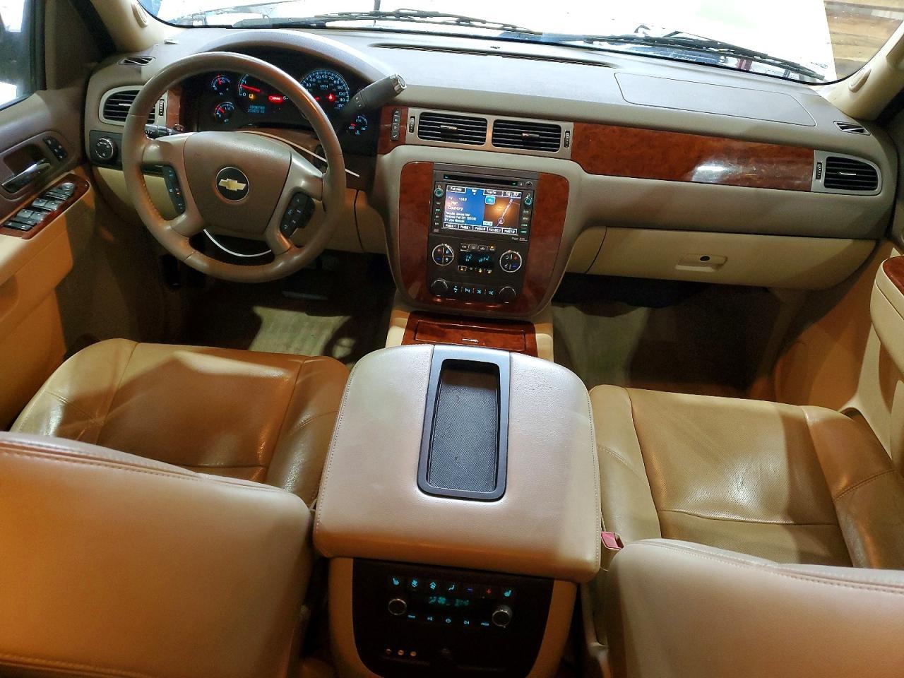 2011 CHEVROLET Tahoe