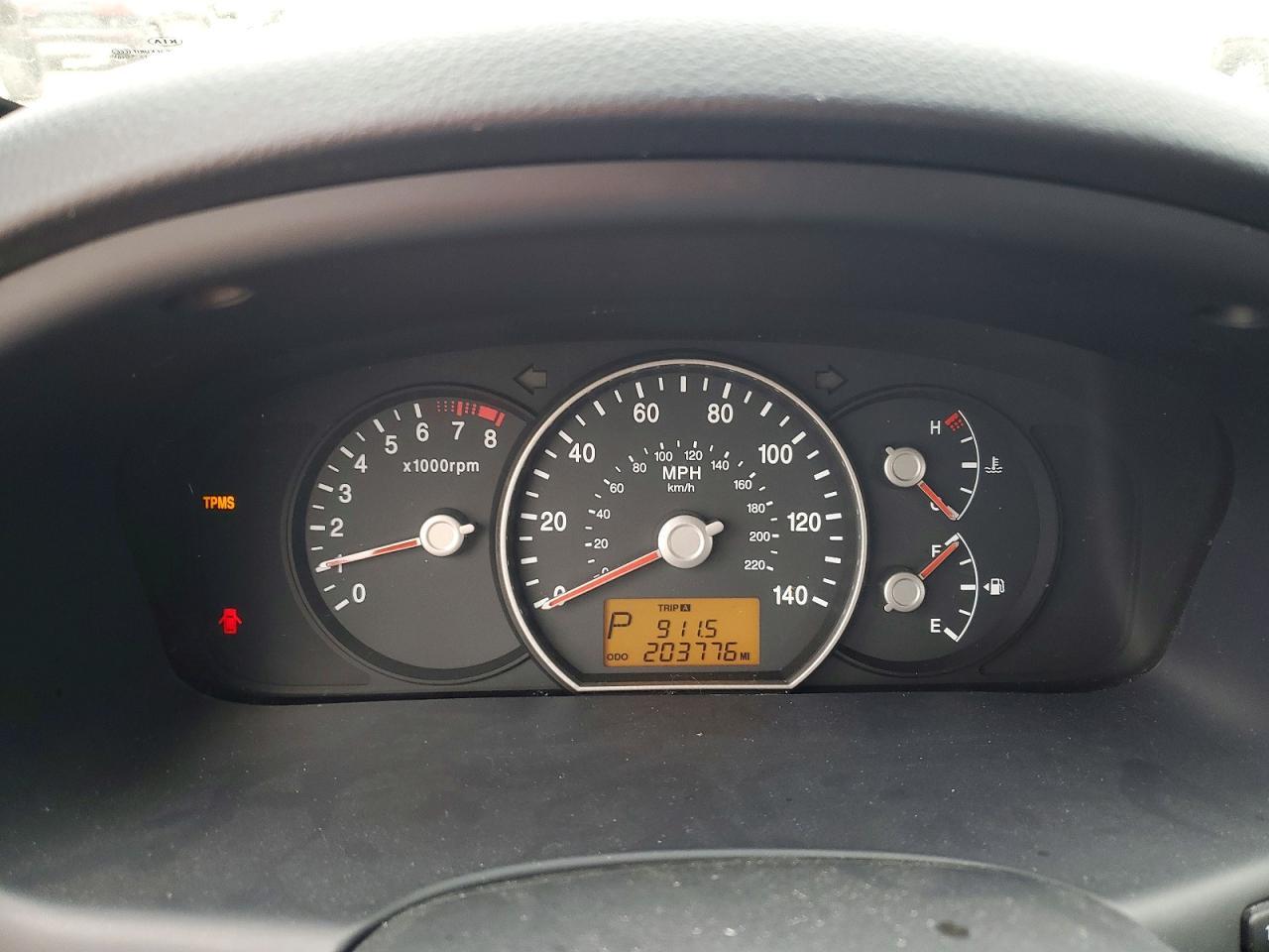 2008 KIA RONDO