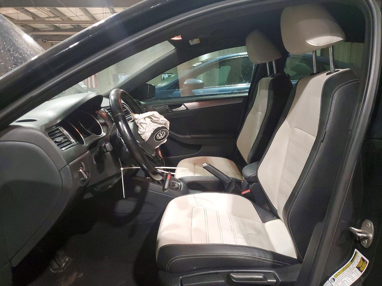 2016 VOLKSWAGEN JETTA