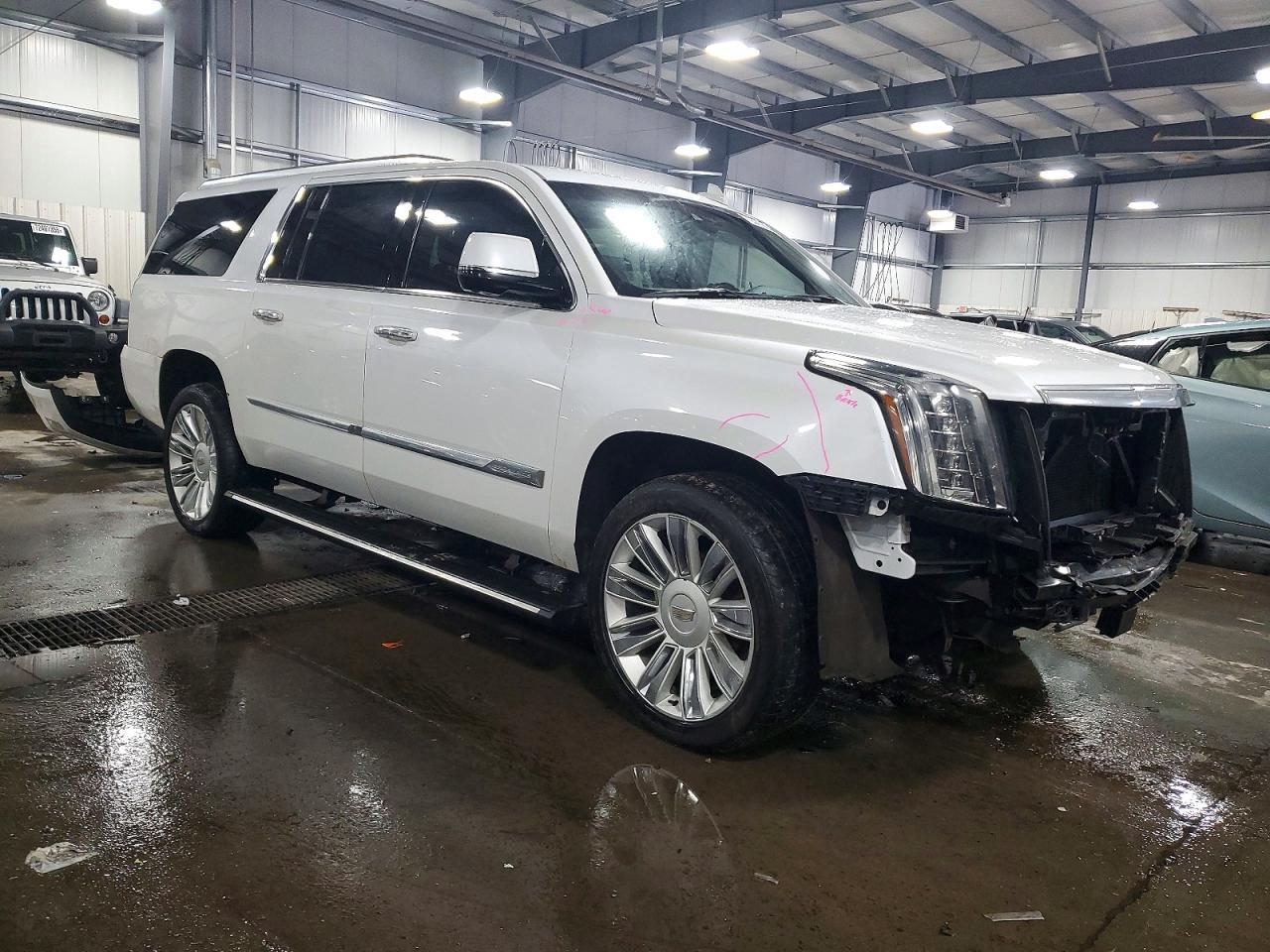 2016 CADILLAC Escalade ESV
