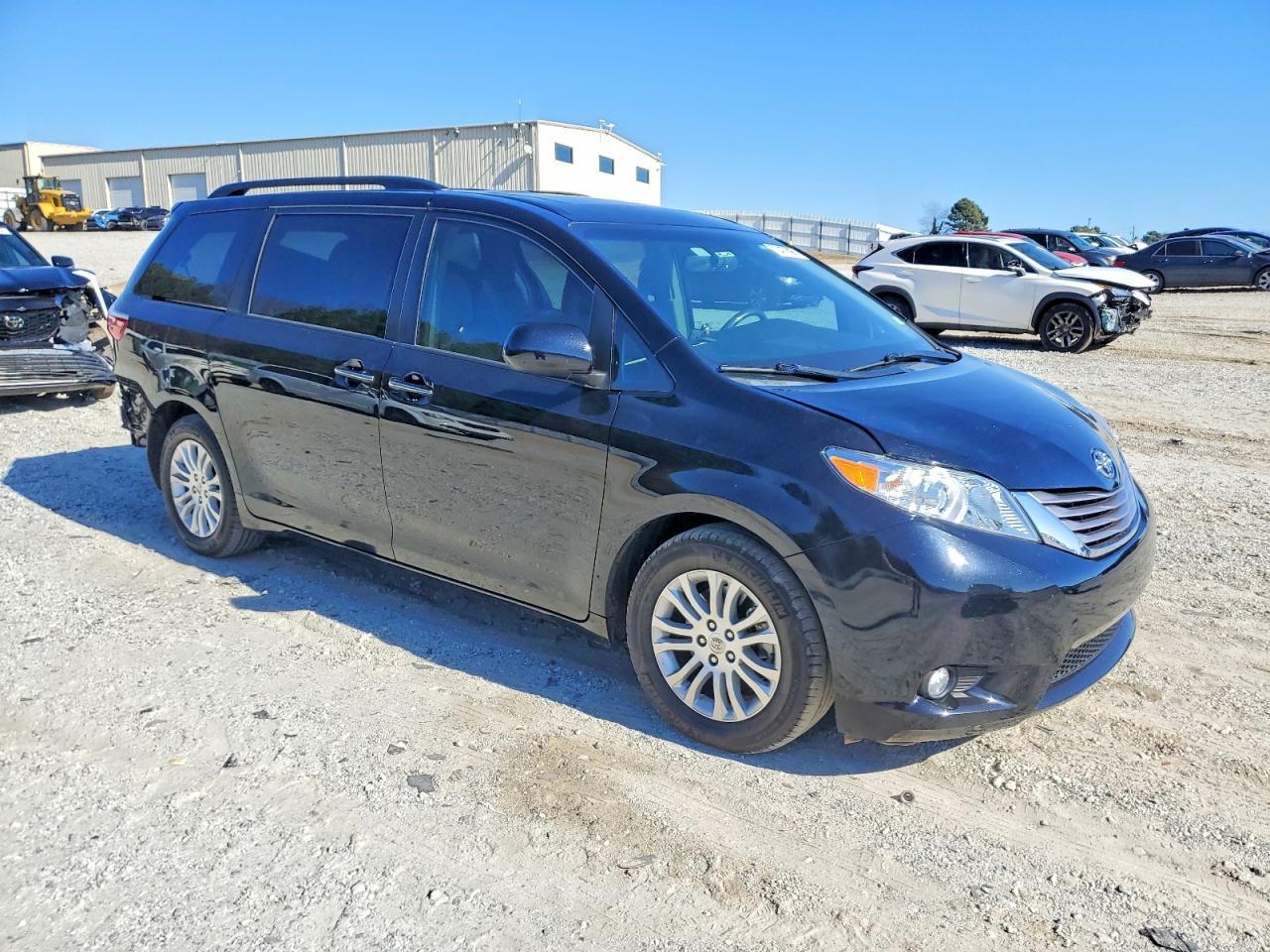 2015 TOYOTA SIENNA