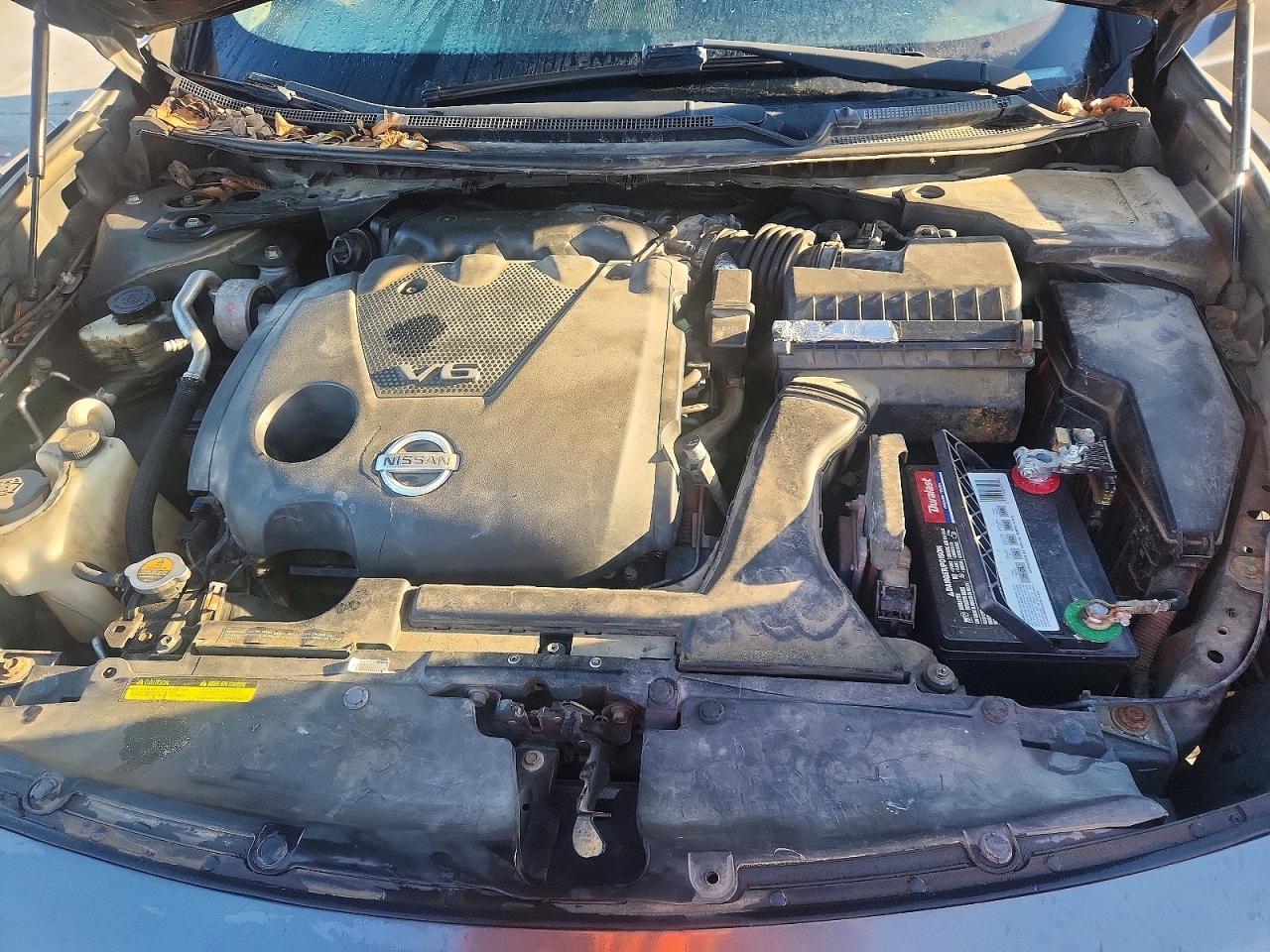 2012 NISSAN Maxima