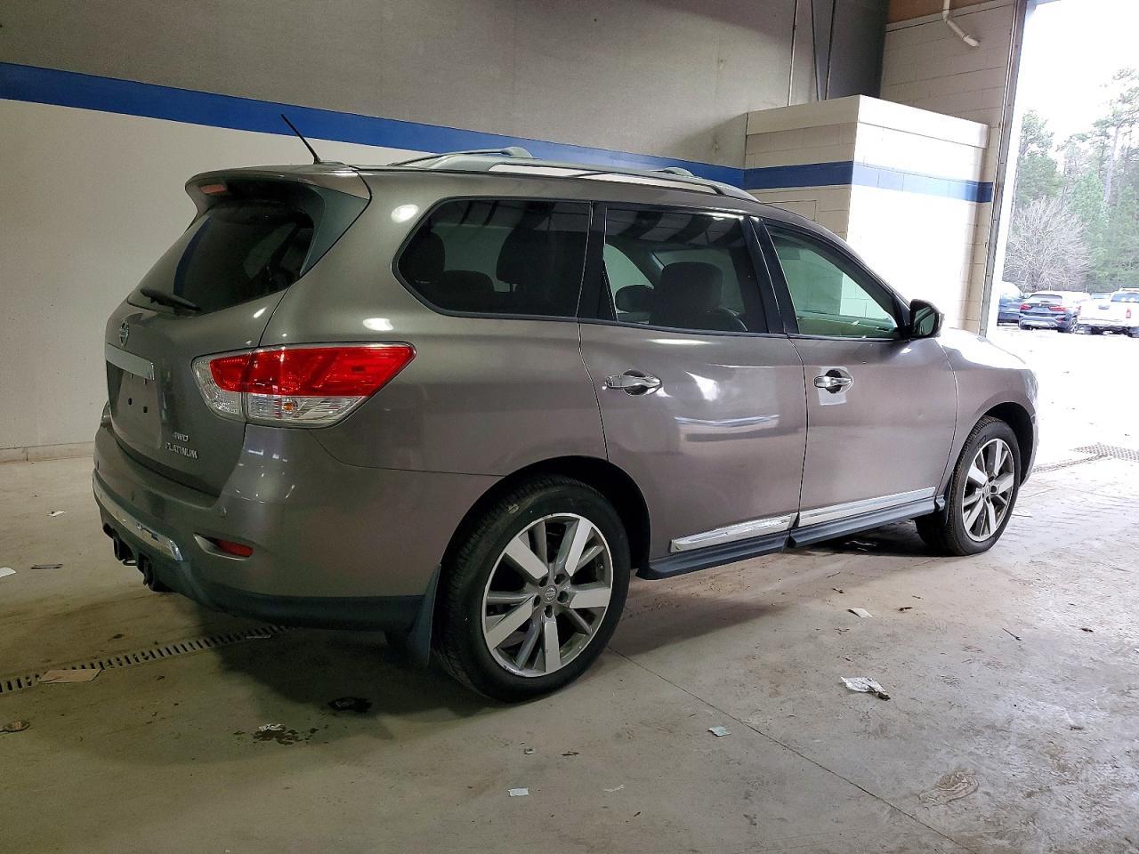 2013 NISSAN PATHFINDER