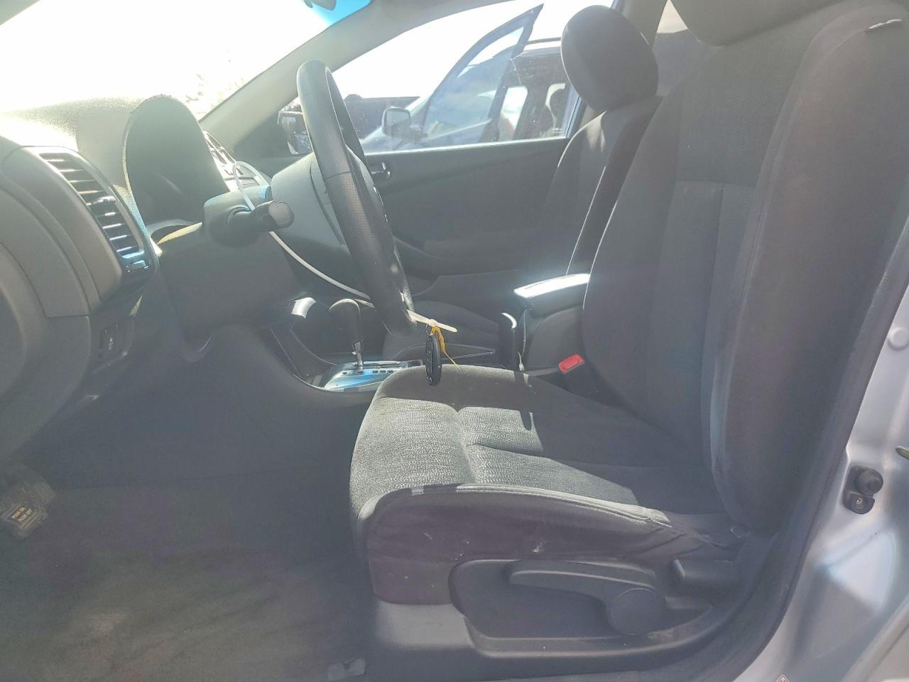 2011 NISSAN ALTIMA