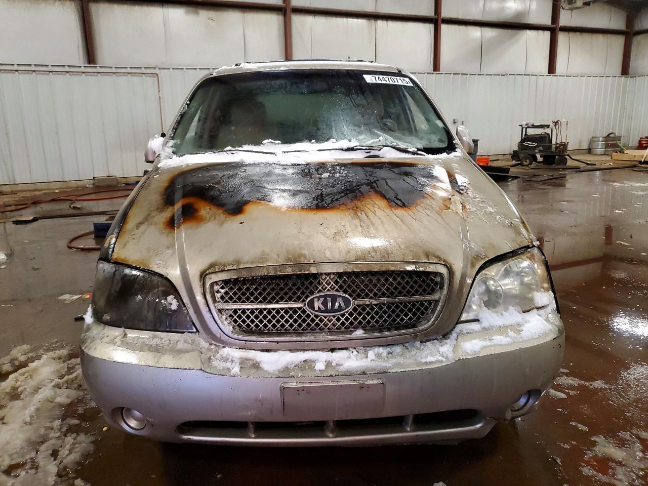 2005 KIA SEDONA