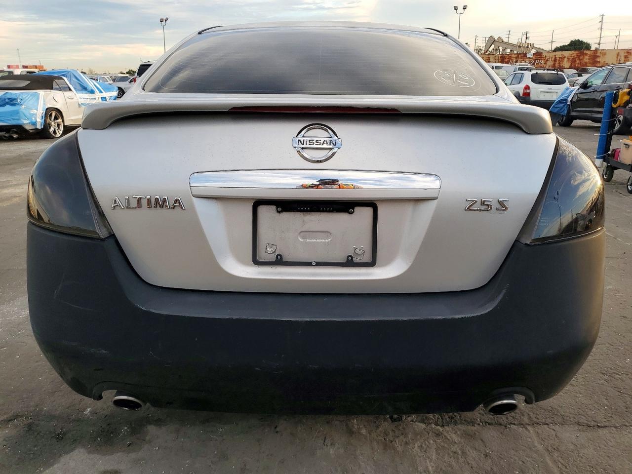 2012 NISSAN ALTIMA