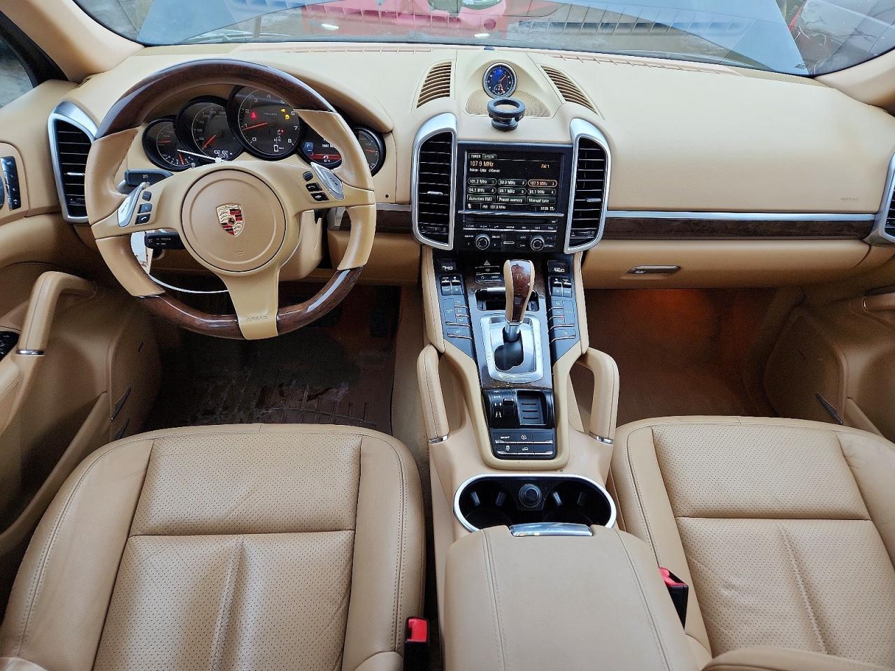 2013 PORSCHE CAYENNE