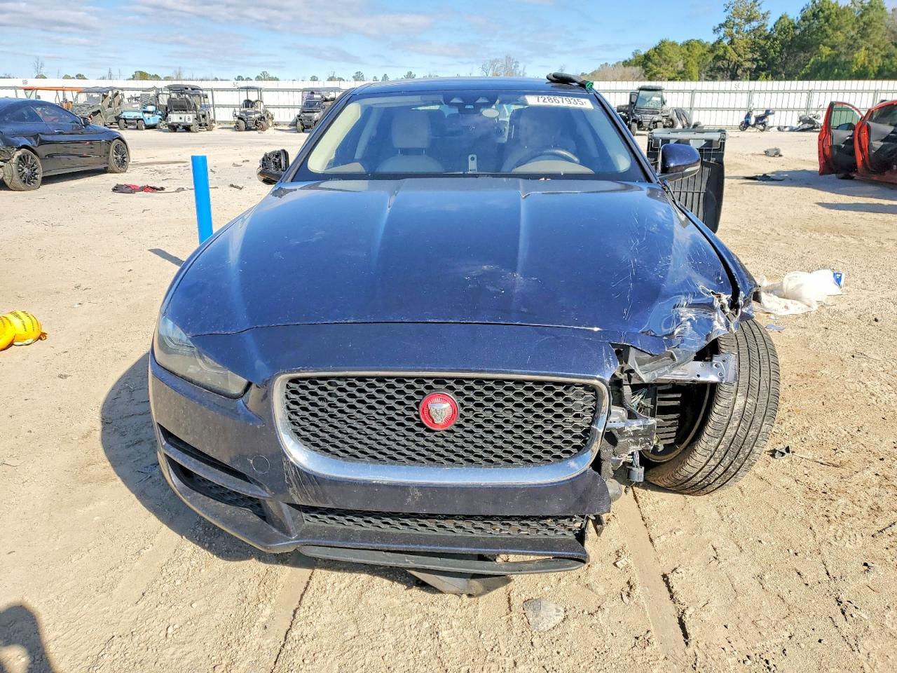2017 JAGUAR XE