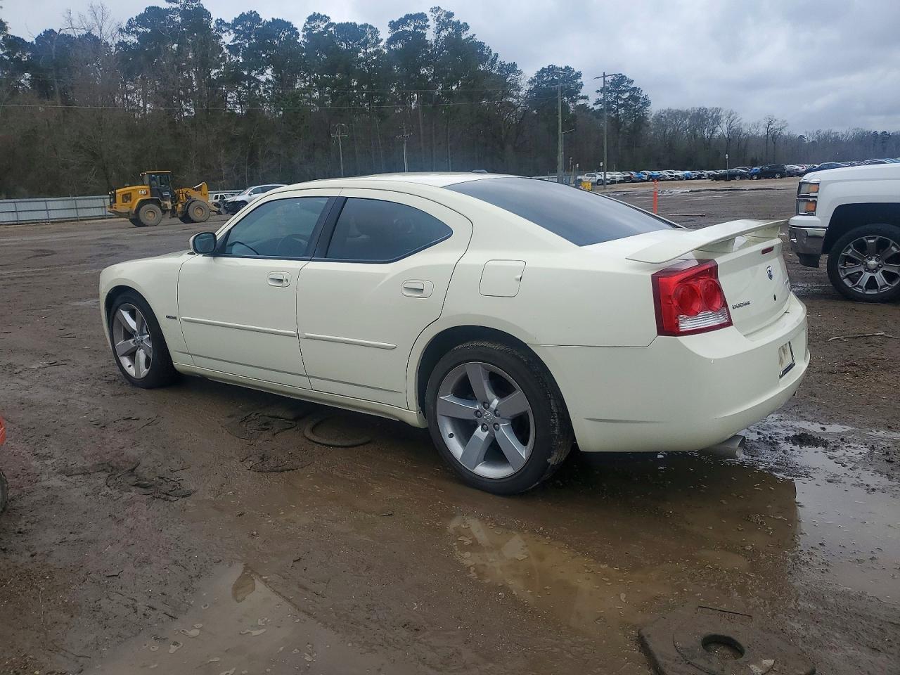 2010 DODGE CHARGER
