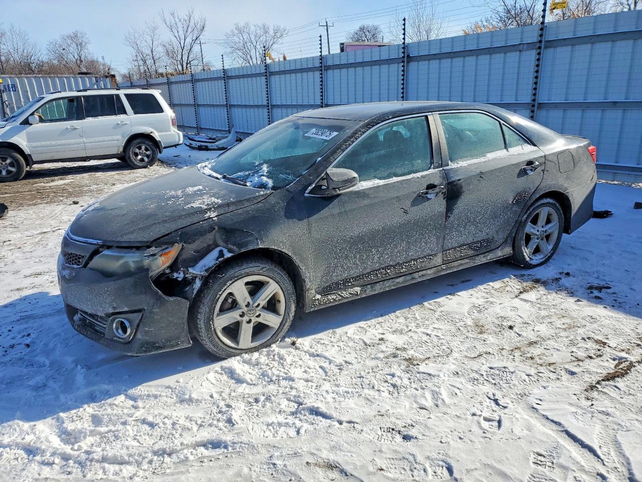 2013 TOYOTA CAMRY