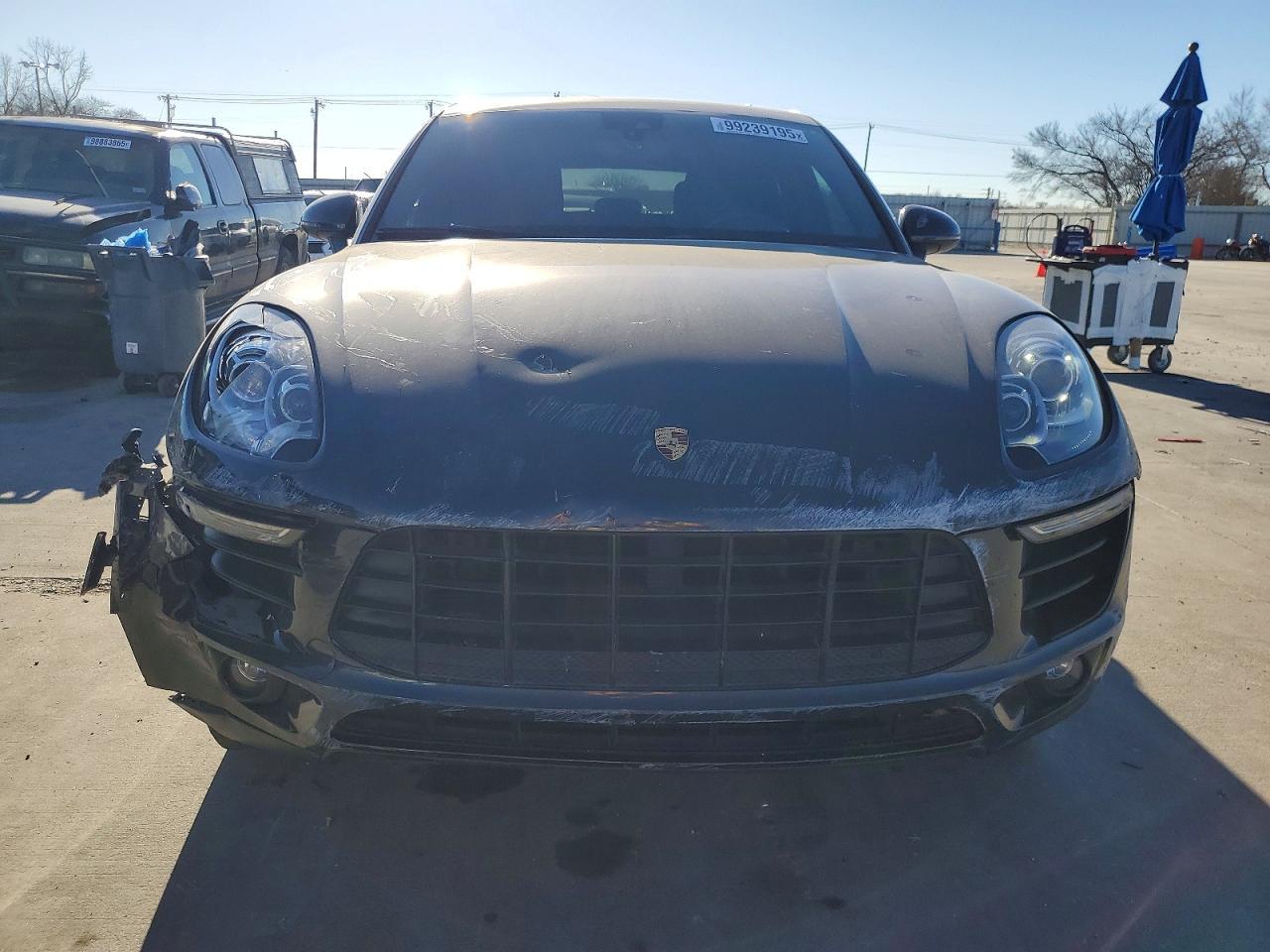 2017 PORSCHE Macan