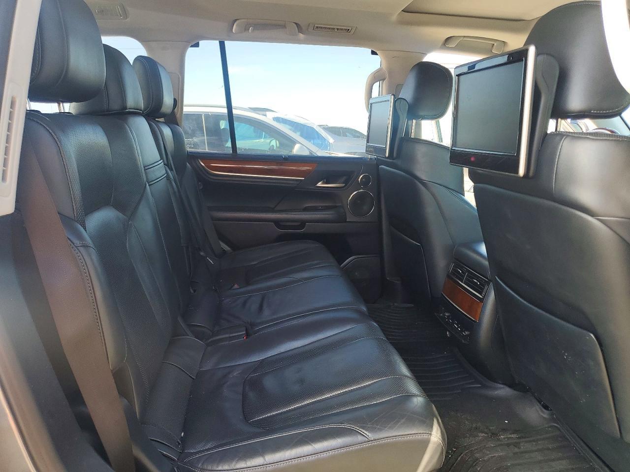 2018 LEXUS LX 570