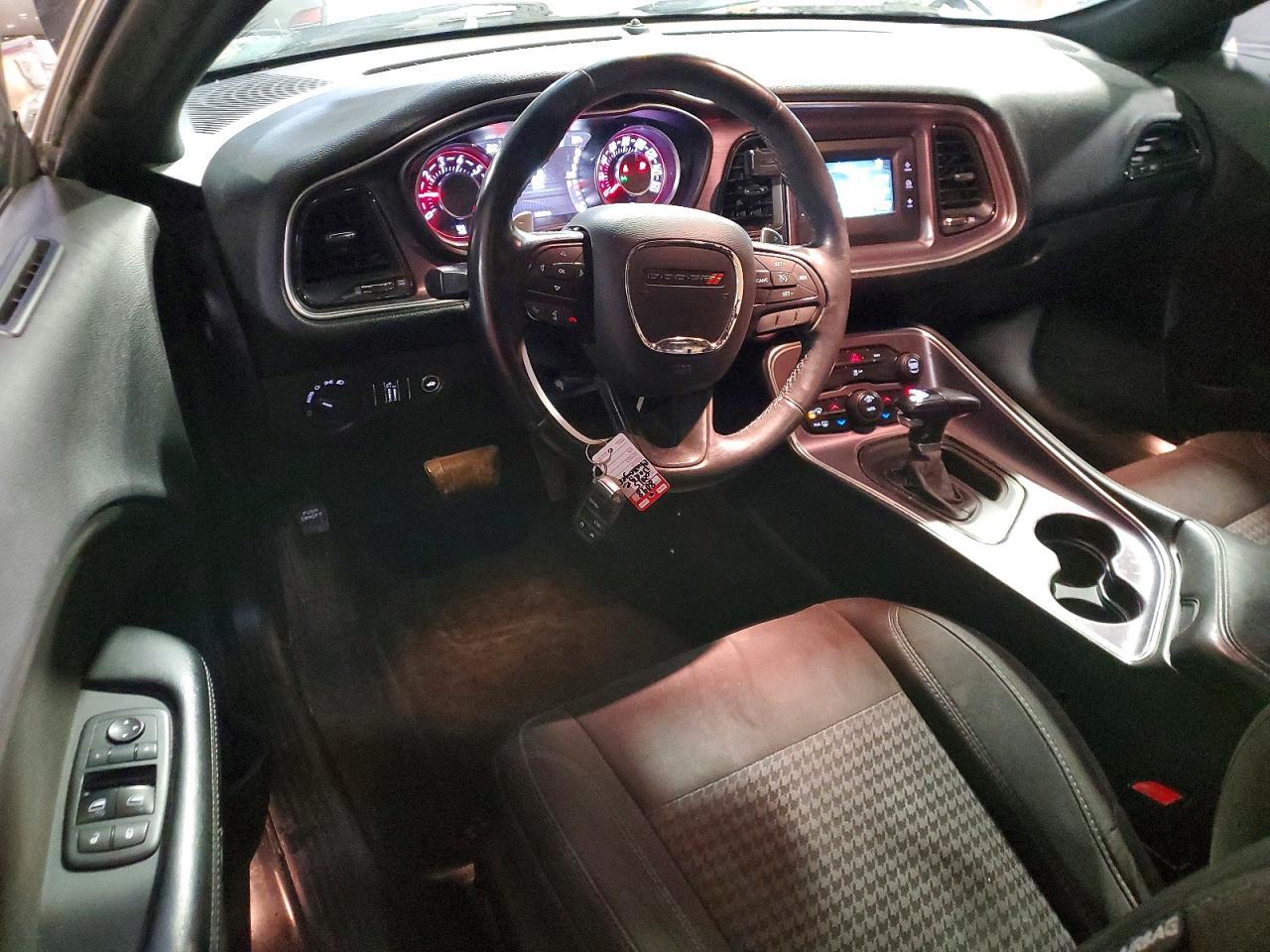 2015 DODGE Challenger