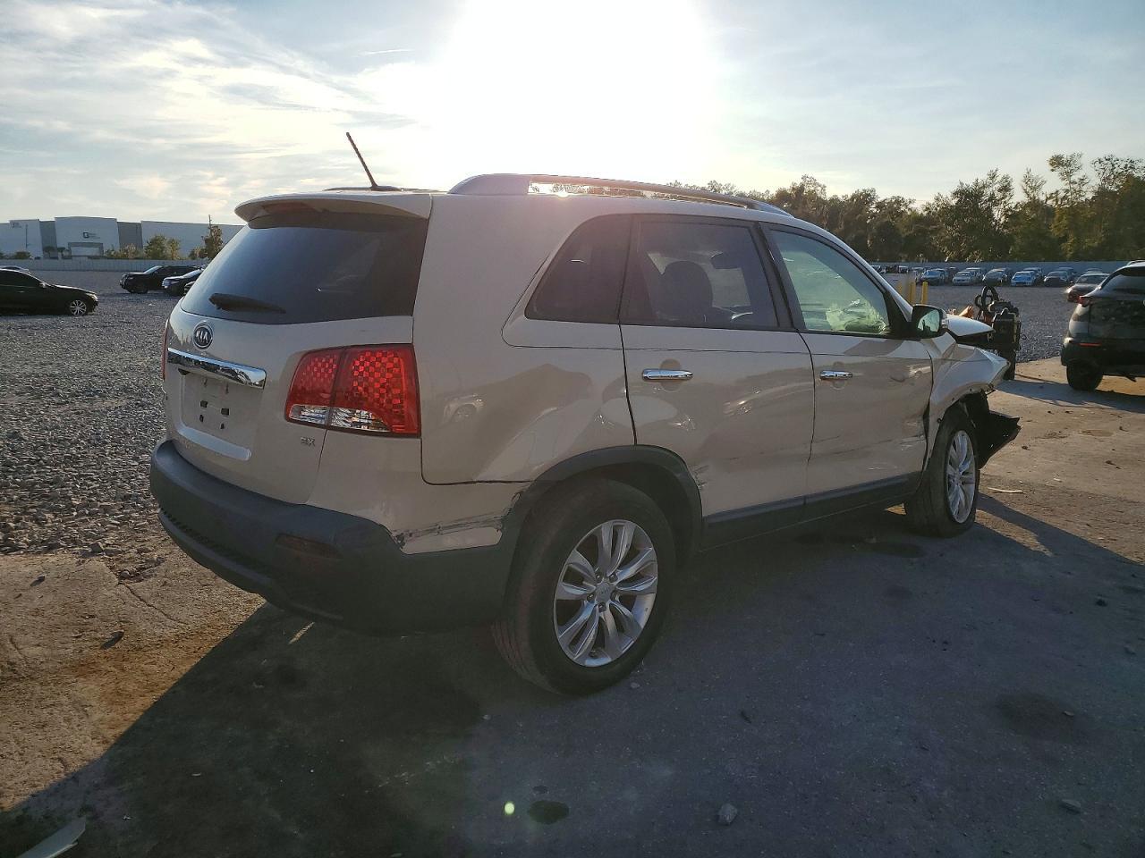 2011 KIA SORENTO