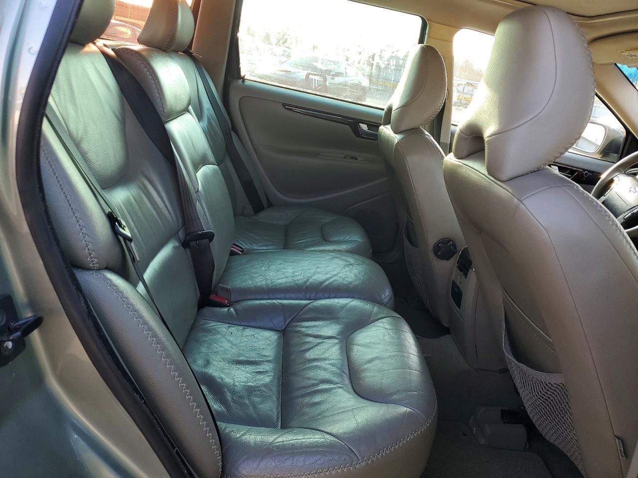 2006 VOLVO XC70