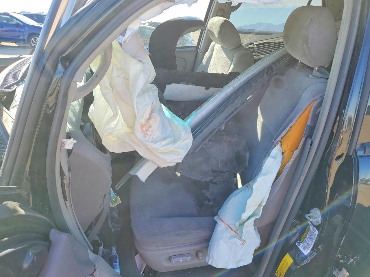 2005 TOYOTA Sequoia