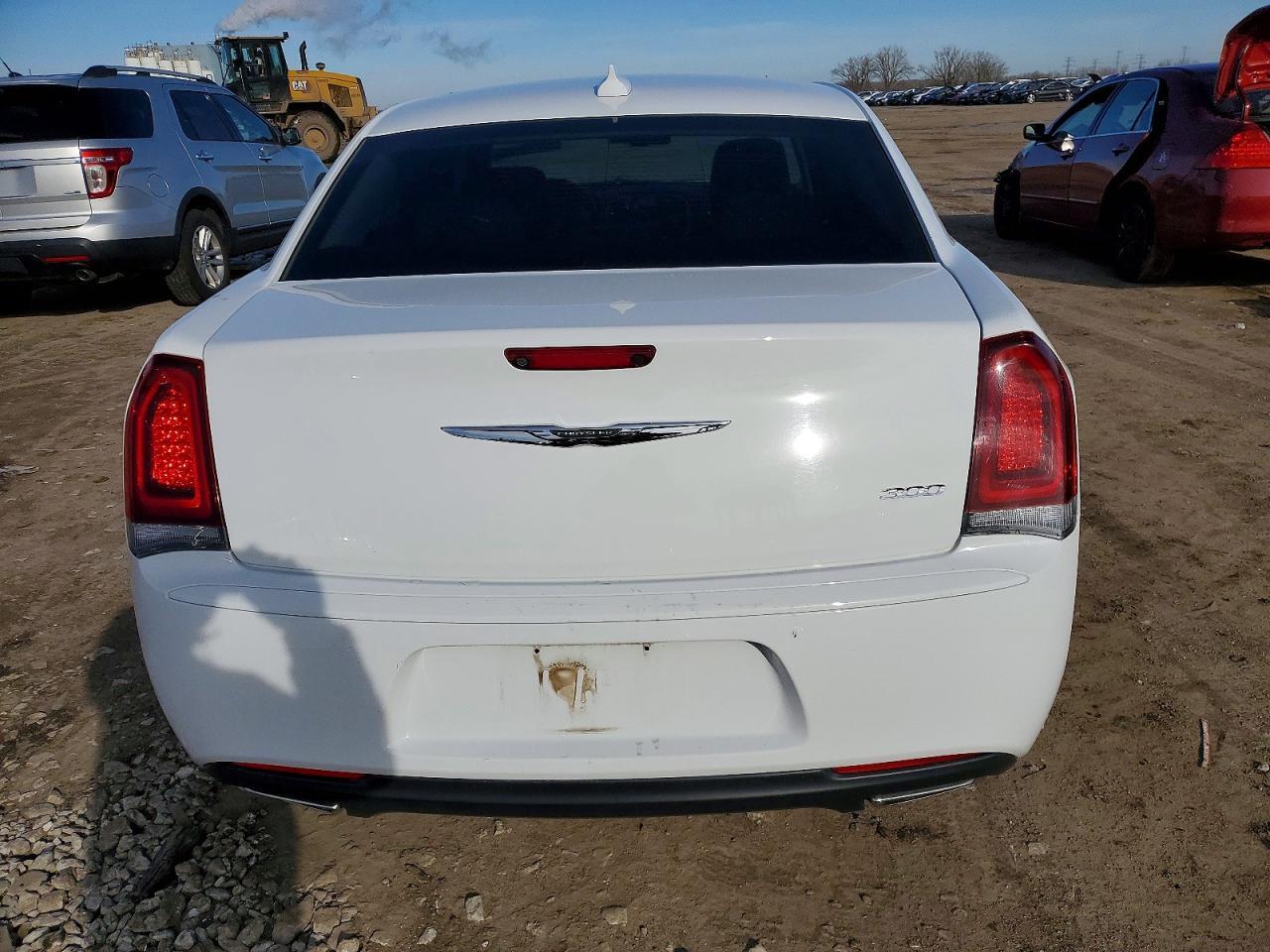 2018 CHRYSLER 300
