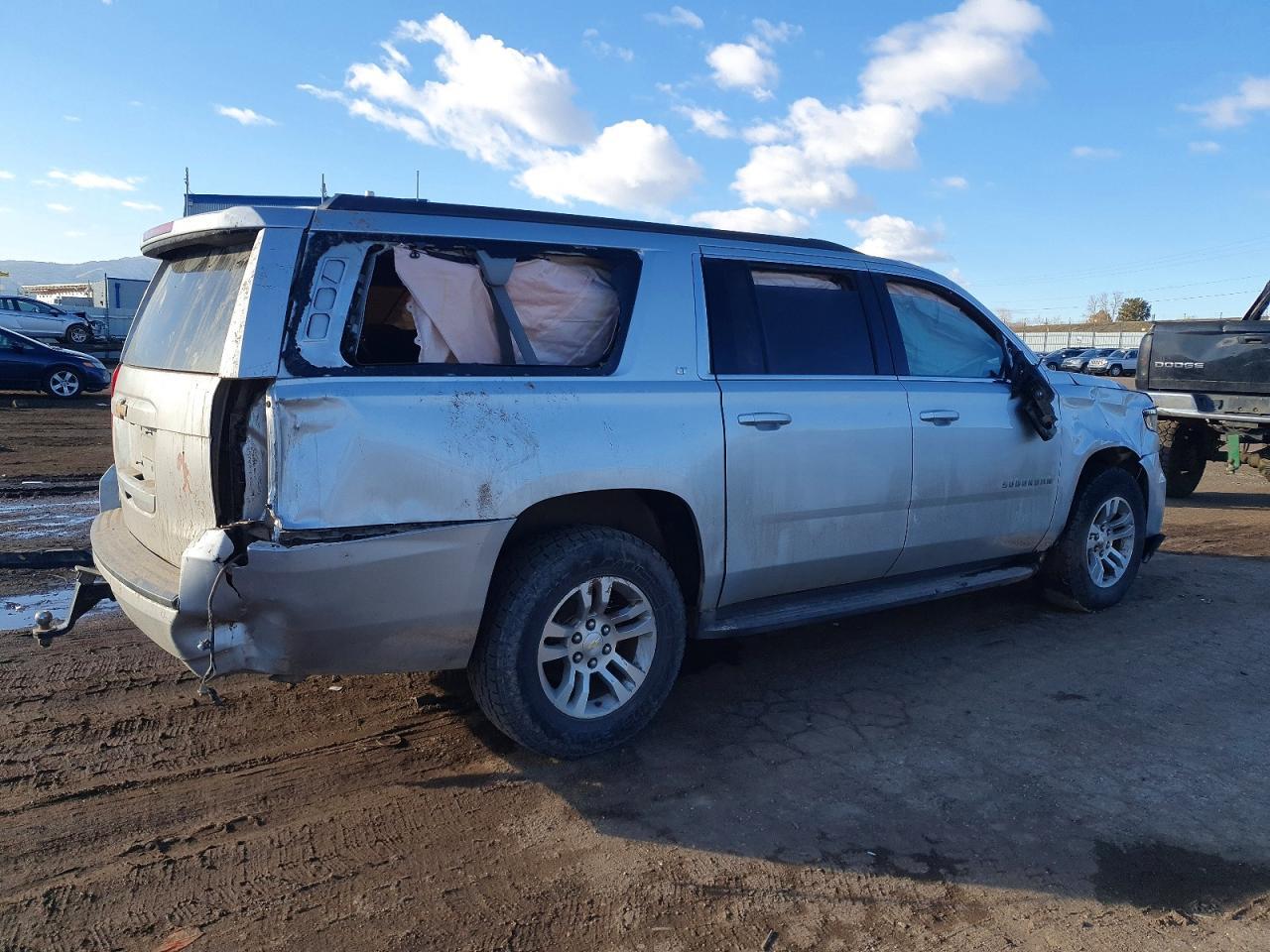 2016 CHEVROLET Suburban