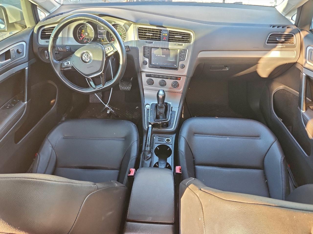 2017 VOLKSWAGEN GOLF