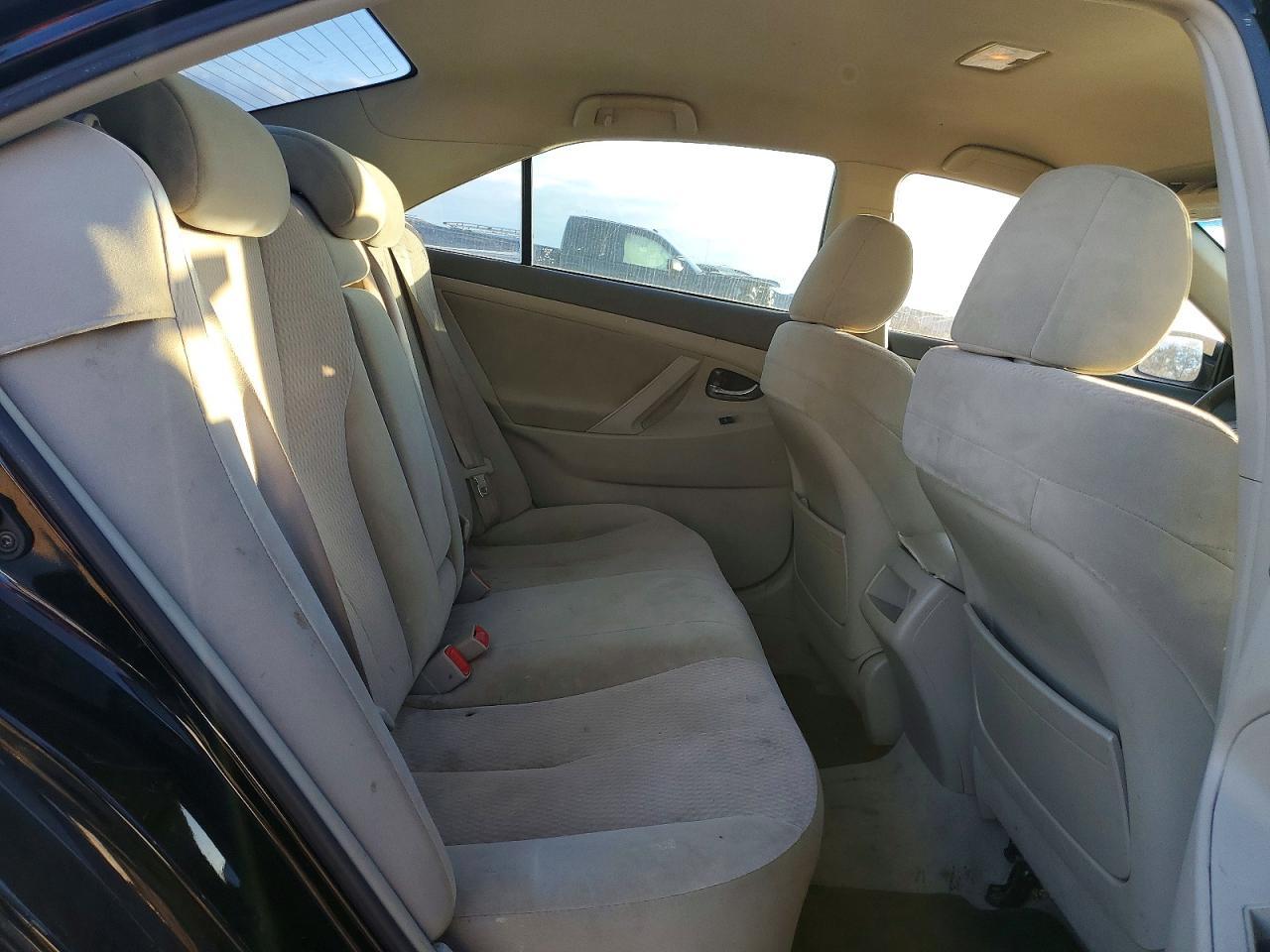 2010 TOYOTA CAMRY