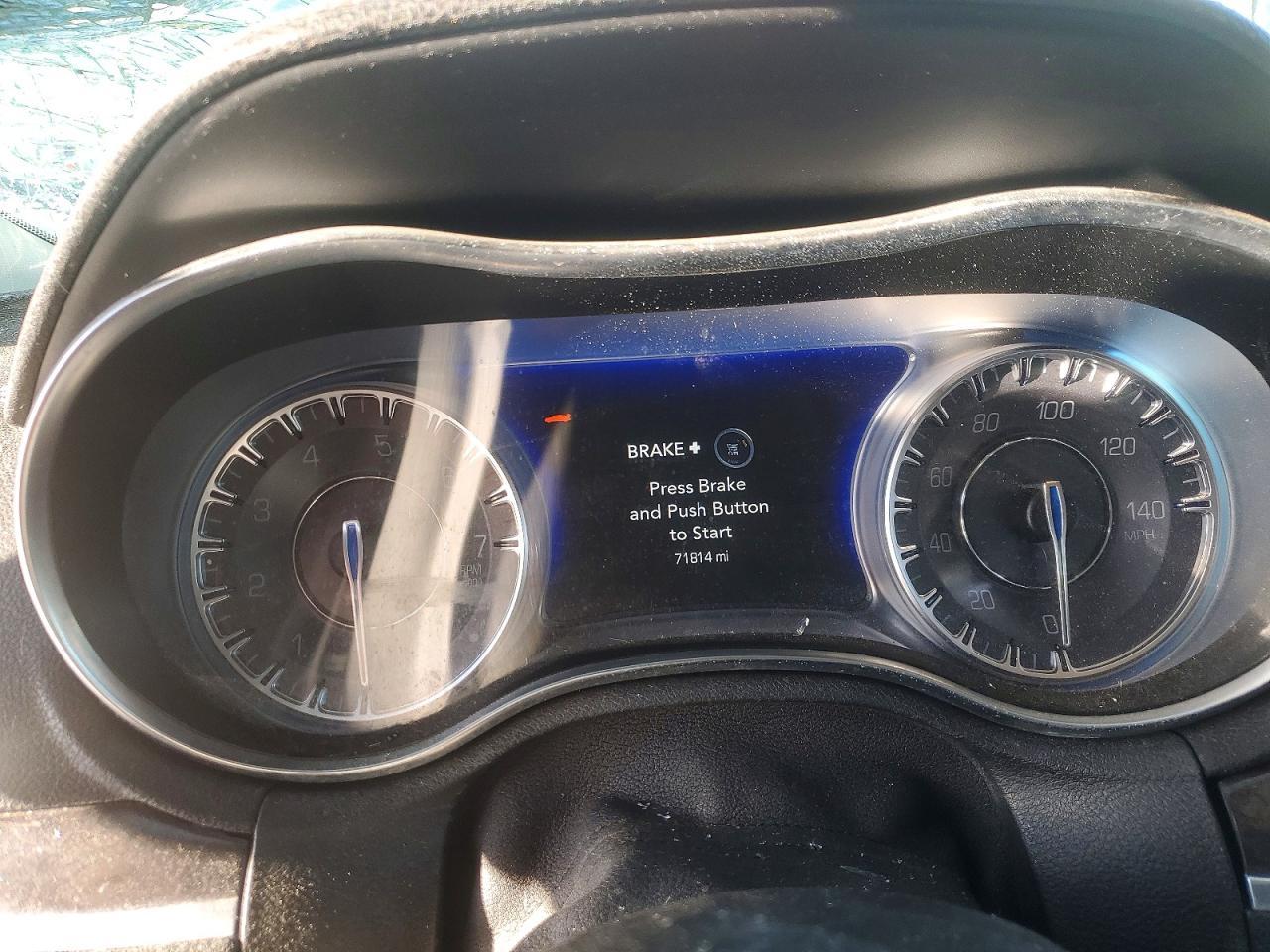 2019 CHRYSLER 300
