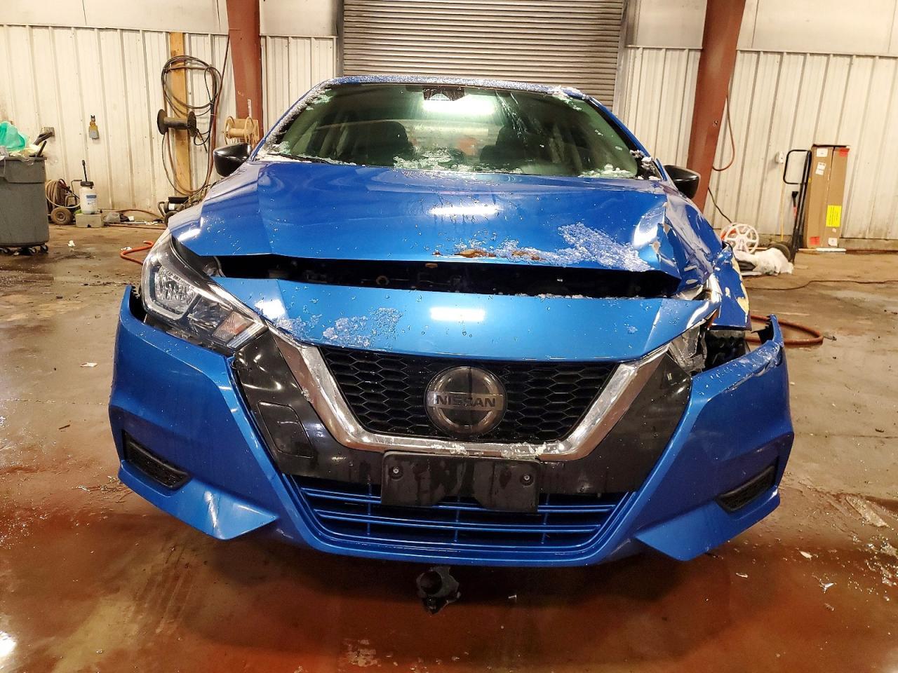 2020 NISSAN VERSA