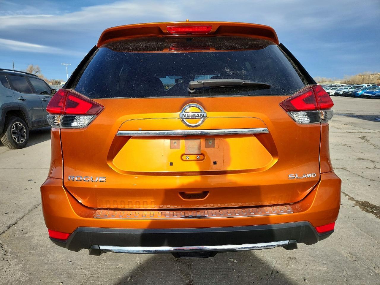 2018 NISSAN