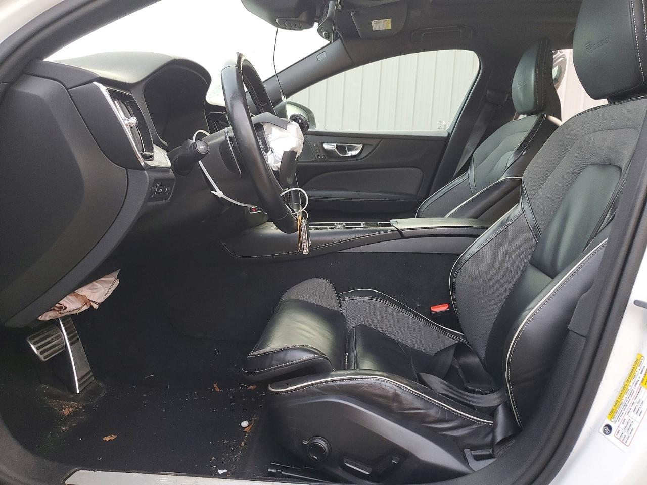 2019 VOLVO S60