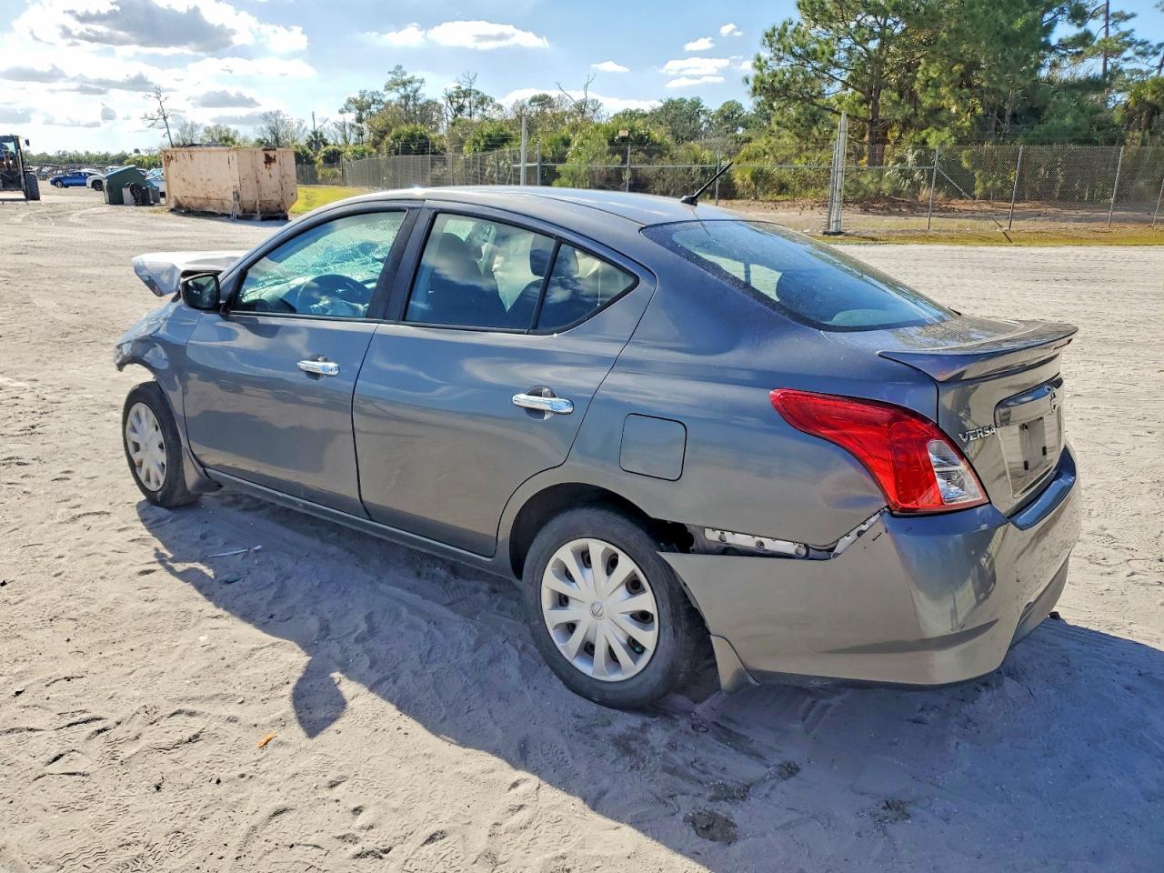 2018 NISSAN VERSA