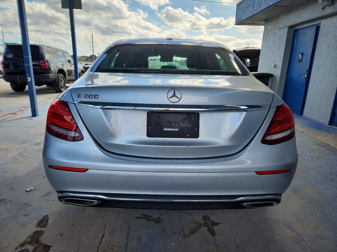 2017 MERCEDES-BENZ E-Class
