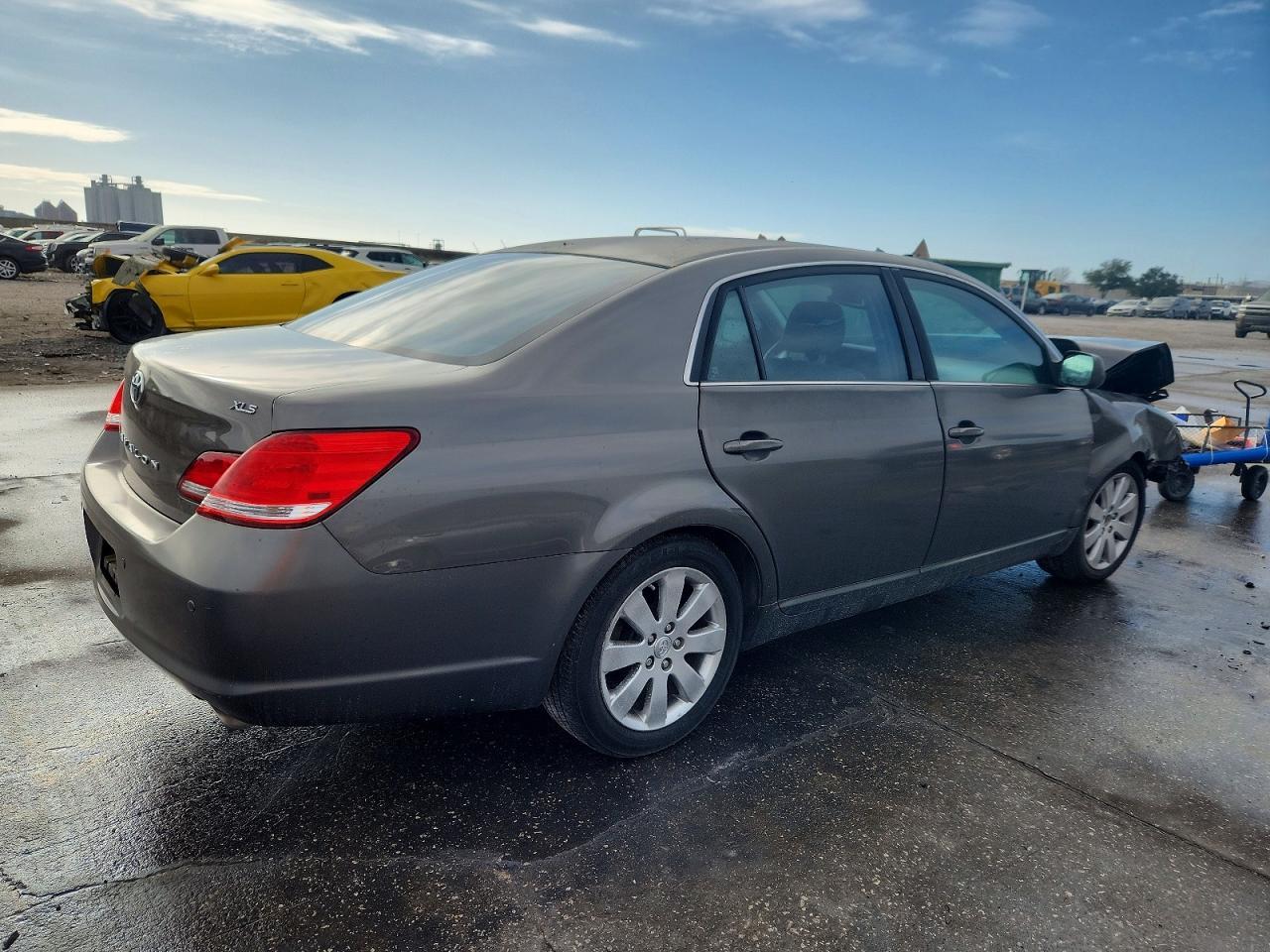 2007 TOYOTA Avalon