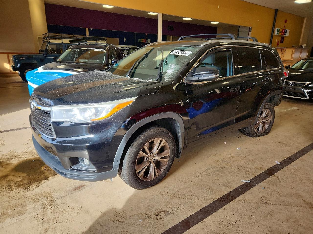2015 TOYOTA HIGHLANDER