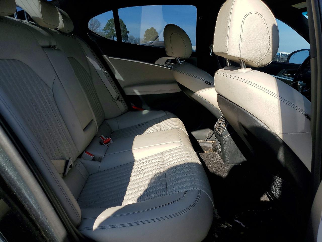 2023 GENESIS G70