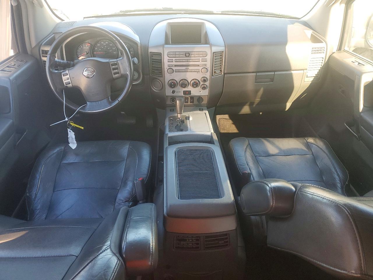 2005 NISSAN Armada