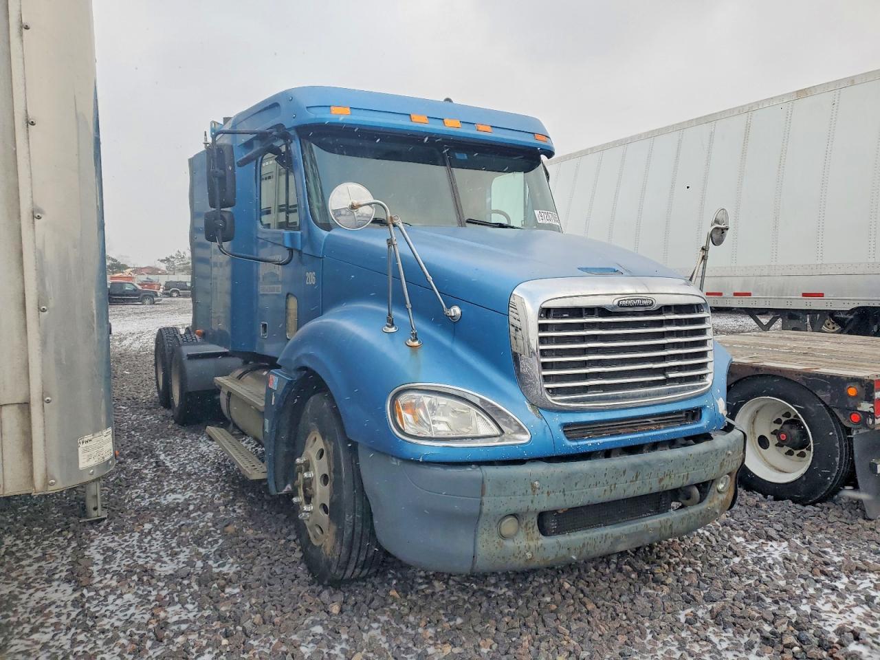 2006 FREIGHTLINER Columbia