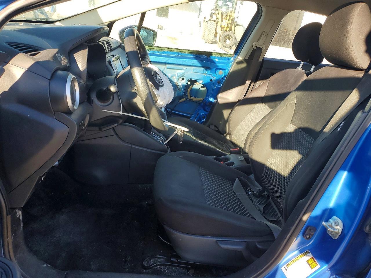 2021 NISSAN VERSA