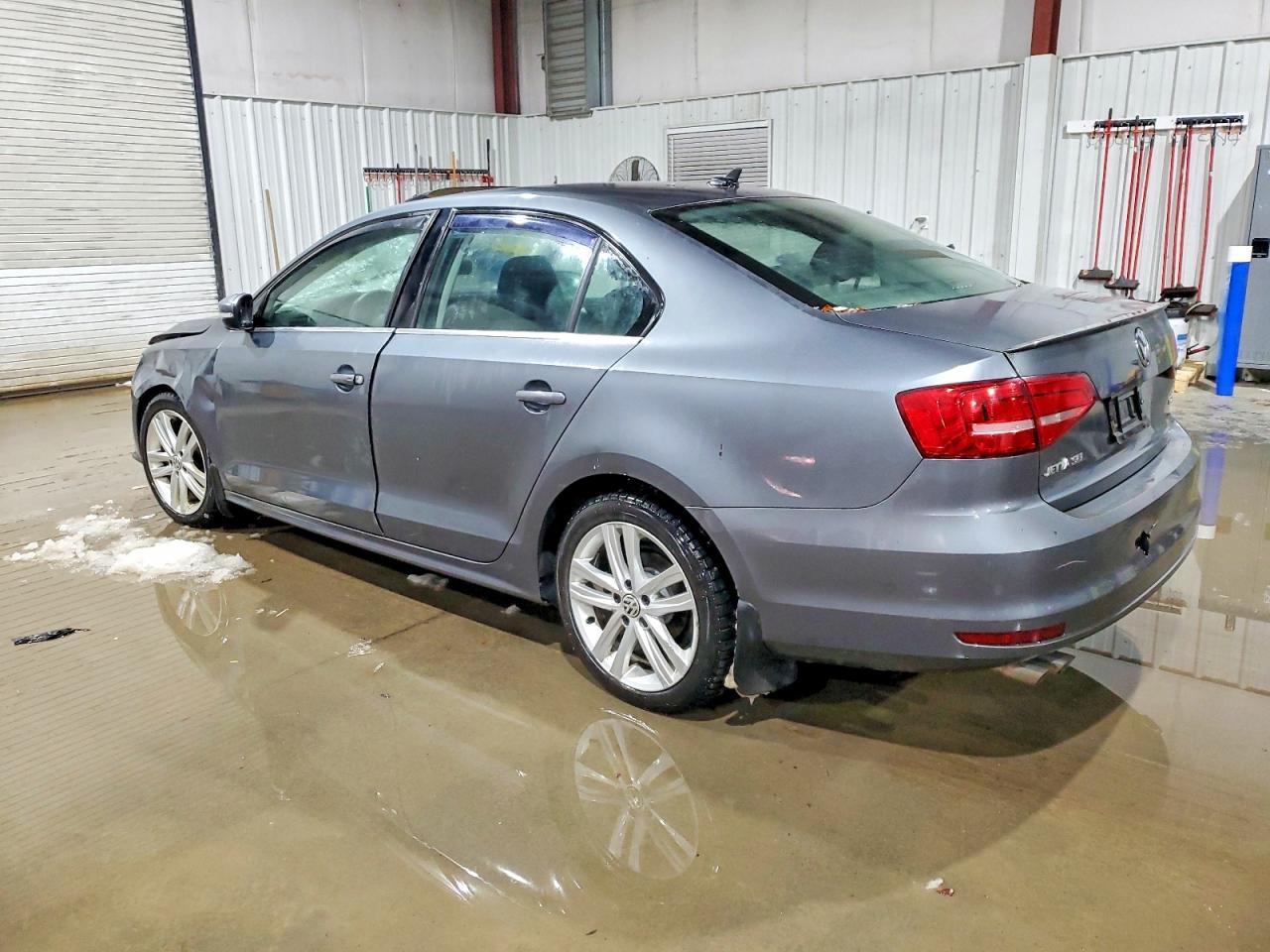 2015 VOLKSWAGEN JETTA