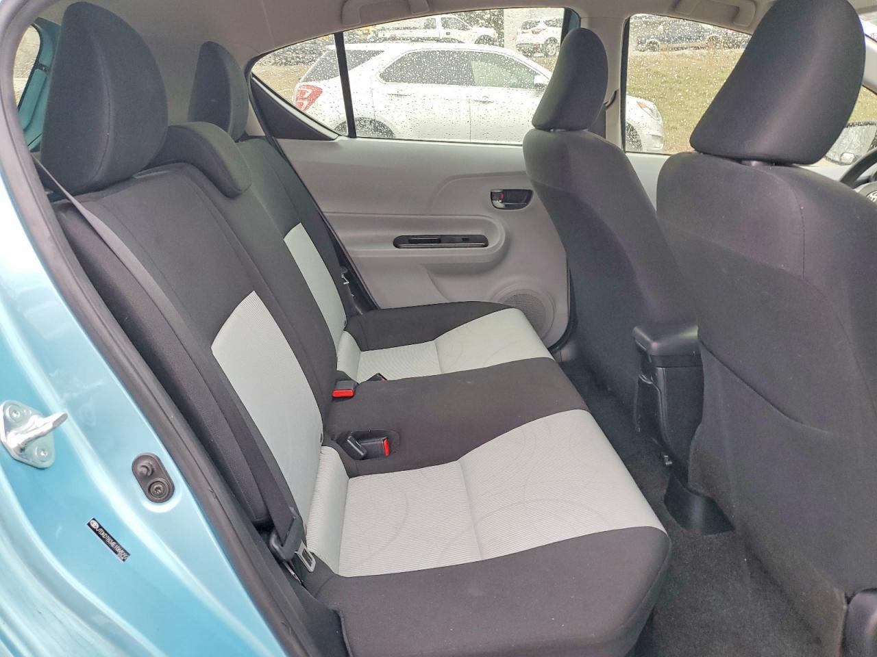 2014 TOYOTA Prius c