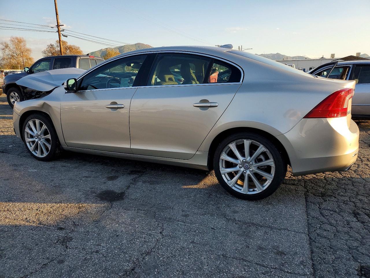 2018 VOLVO S60