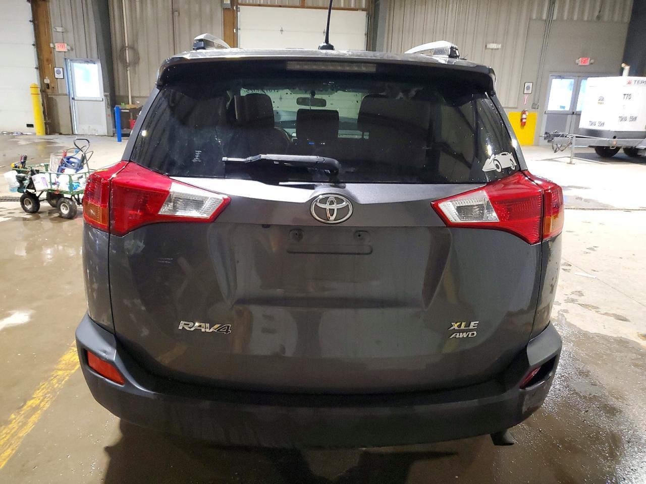 2015 TOYOTA RAV4