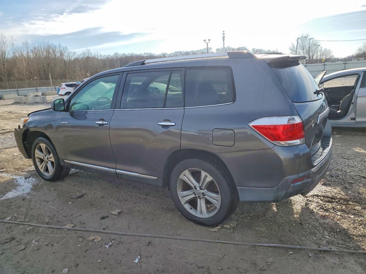 2011 TOYOTA HIGHLANDER