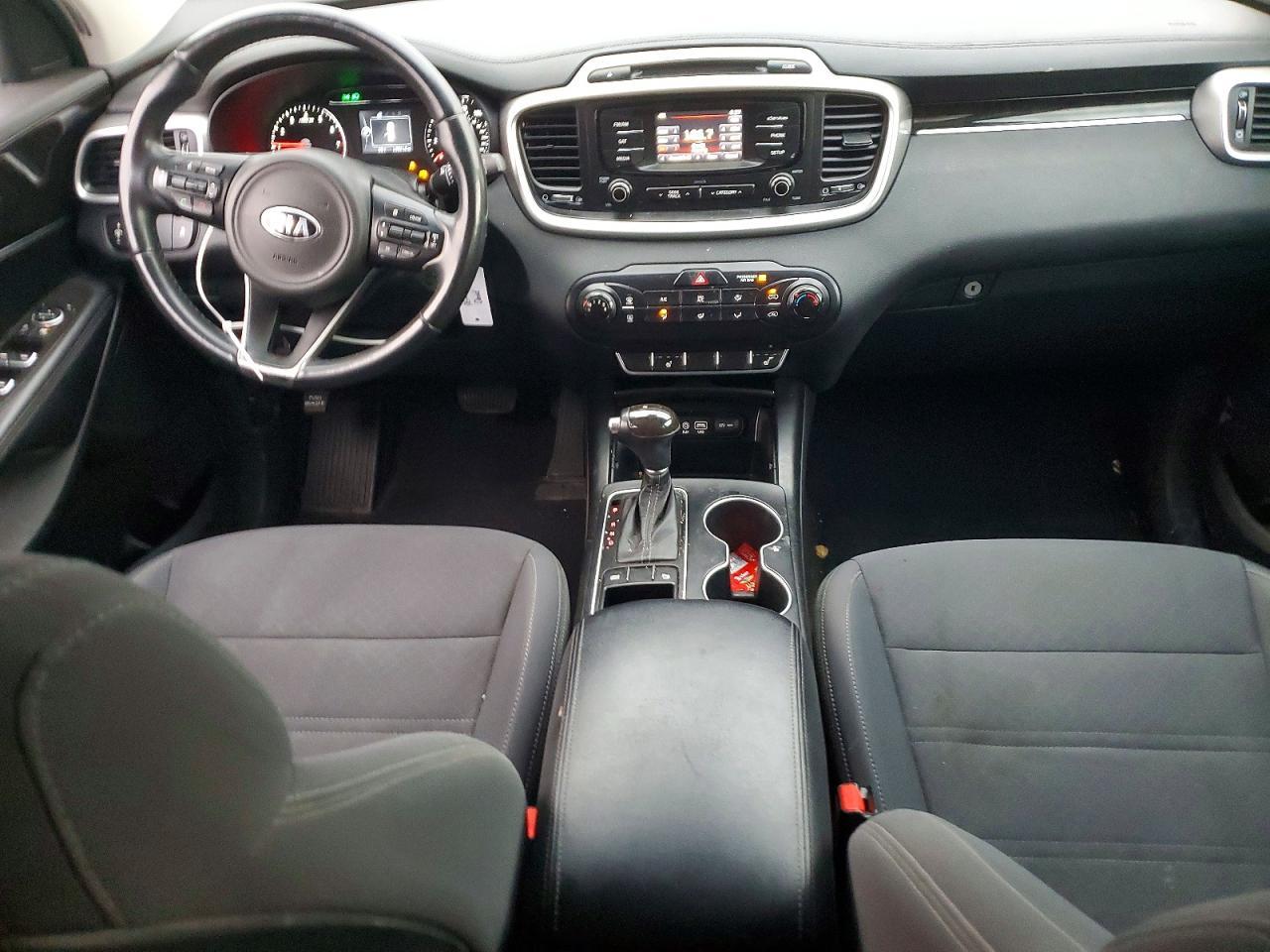 2016 KIA SORENTO