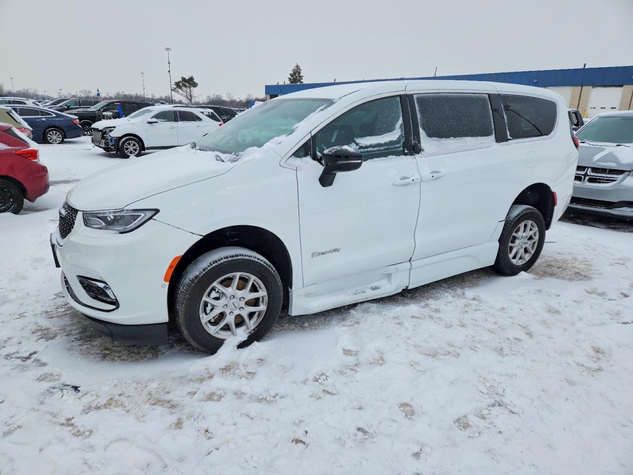 2025 CHRYSLER Pacifica