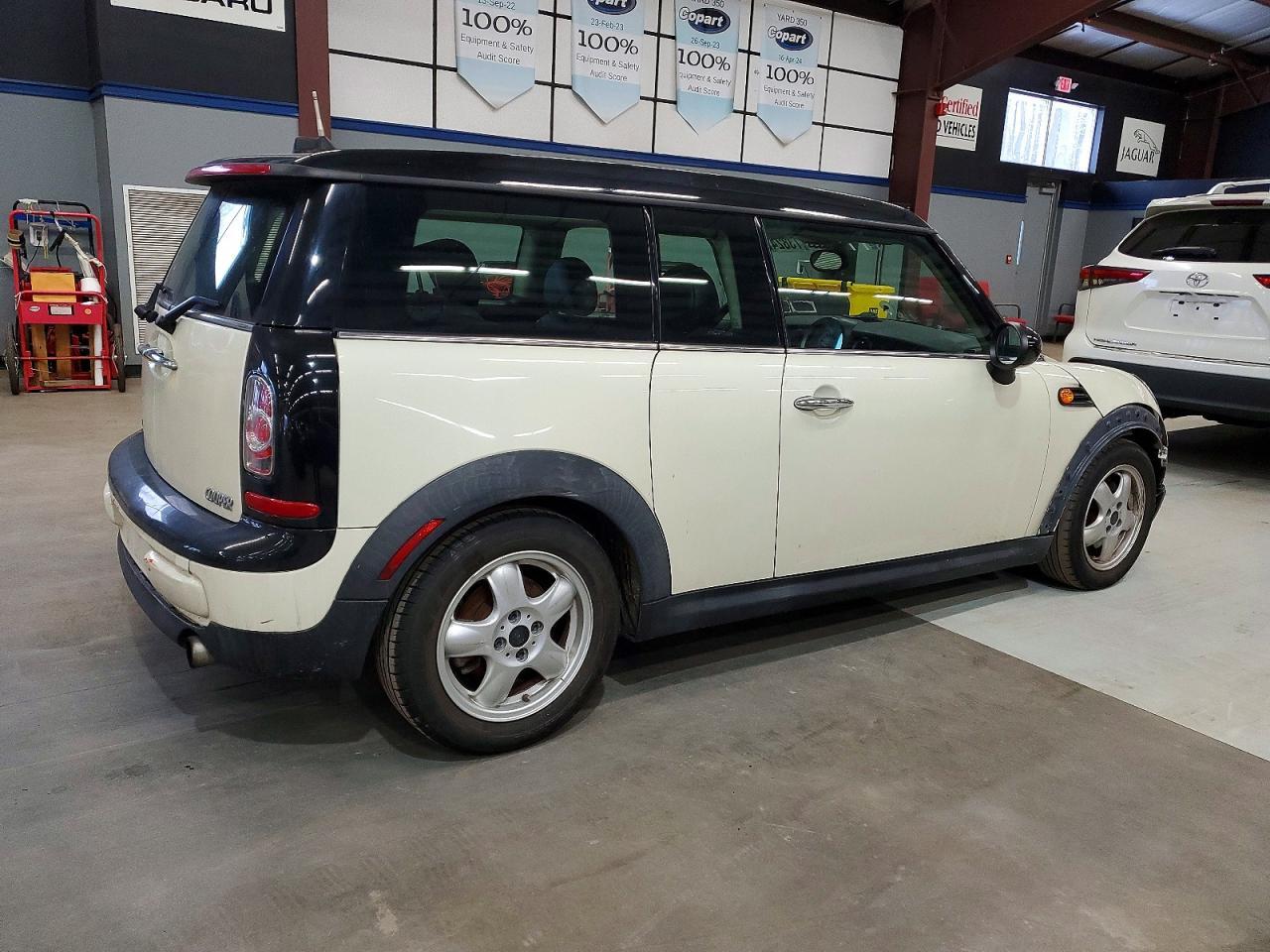 2011 MINI Cooper Clubman