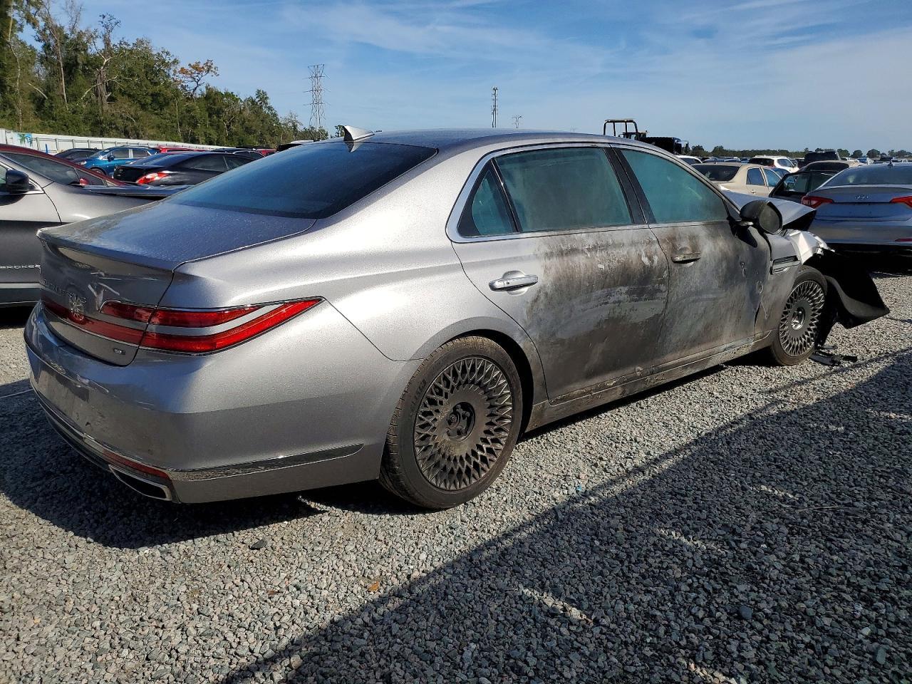 2021 GENESIS G90