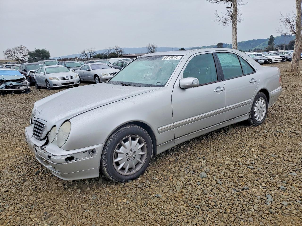 2001 MERCEDES-BENZ E-Class