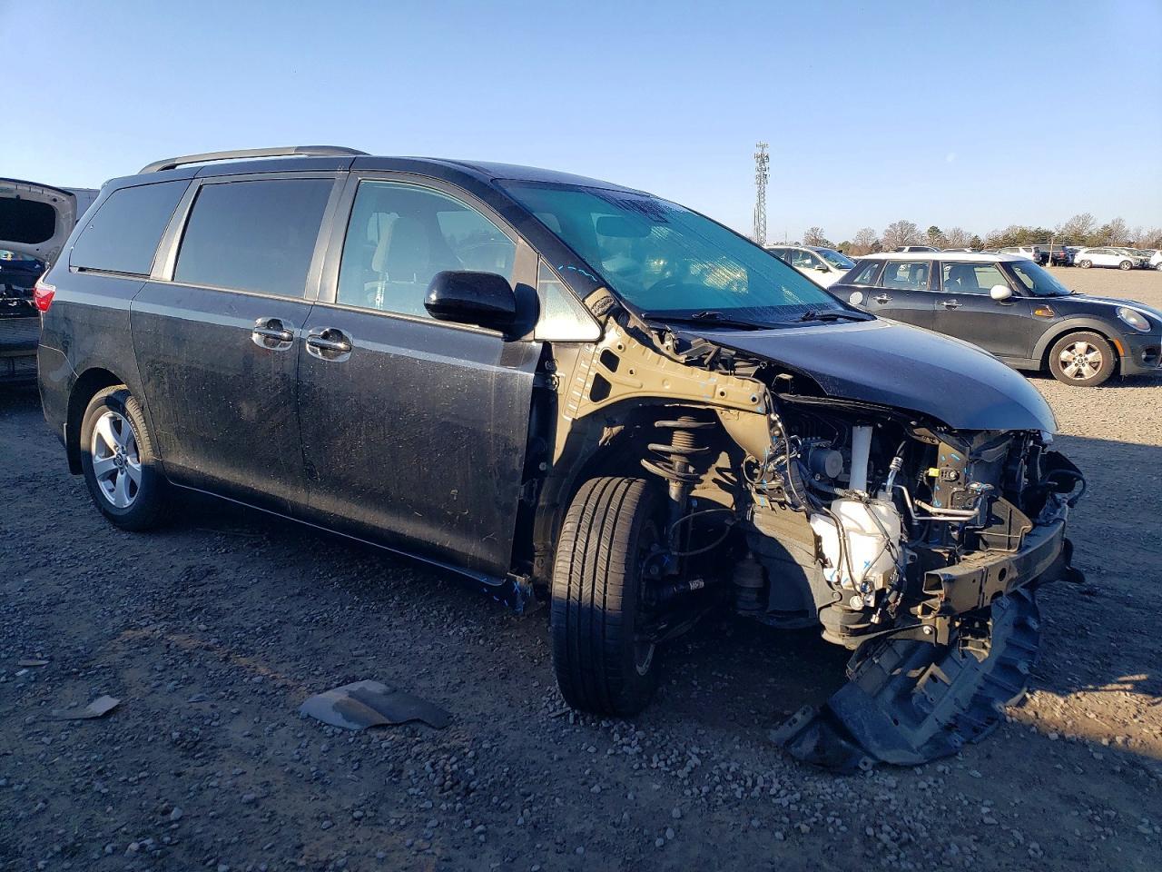 2019 TOYOTA SIENNA