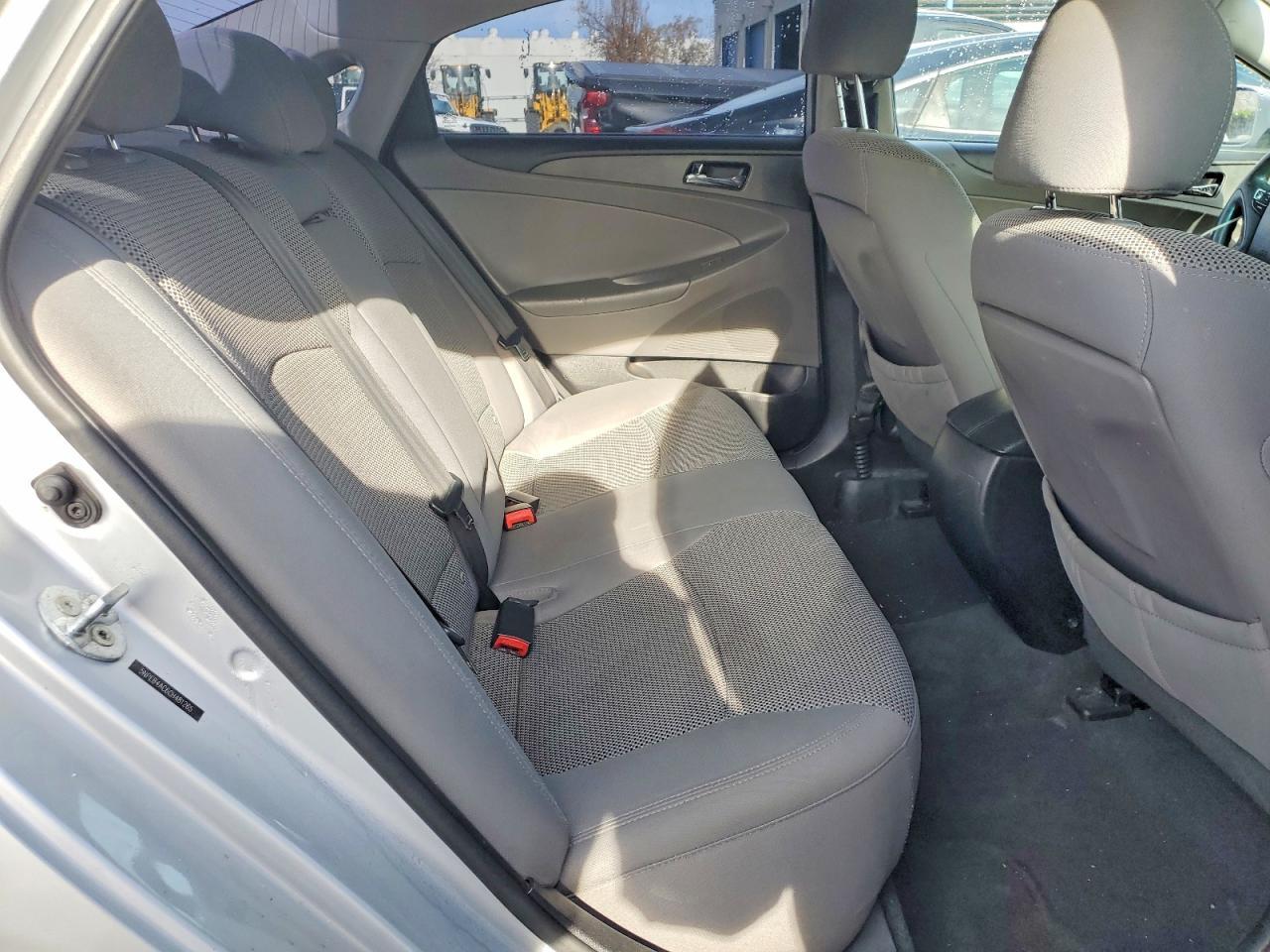 2012 HYUNDAI SONATA